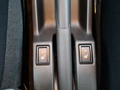 Suzuki Swift 1.2 Sakura Hybrid Automat — Citadine écologique et économique 2025 — Thumbnail 10