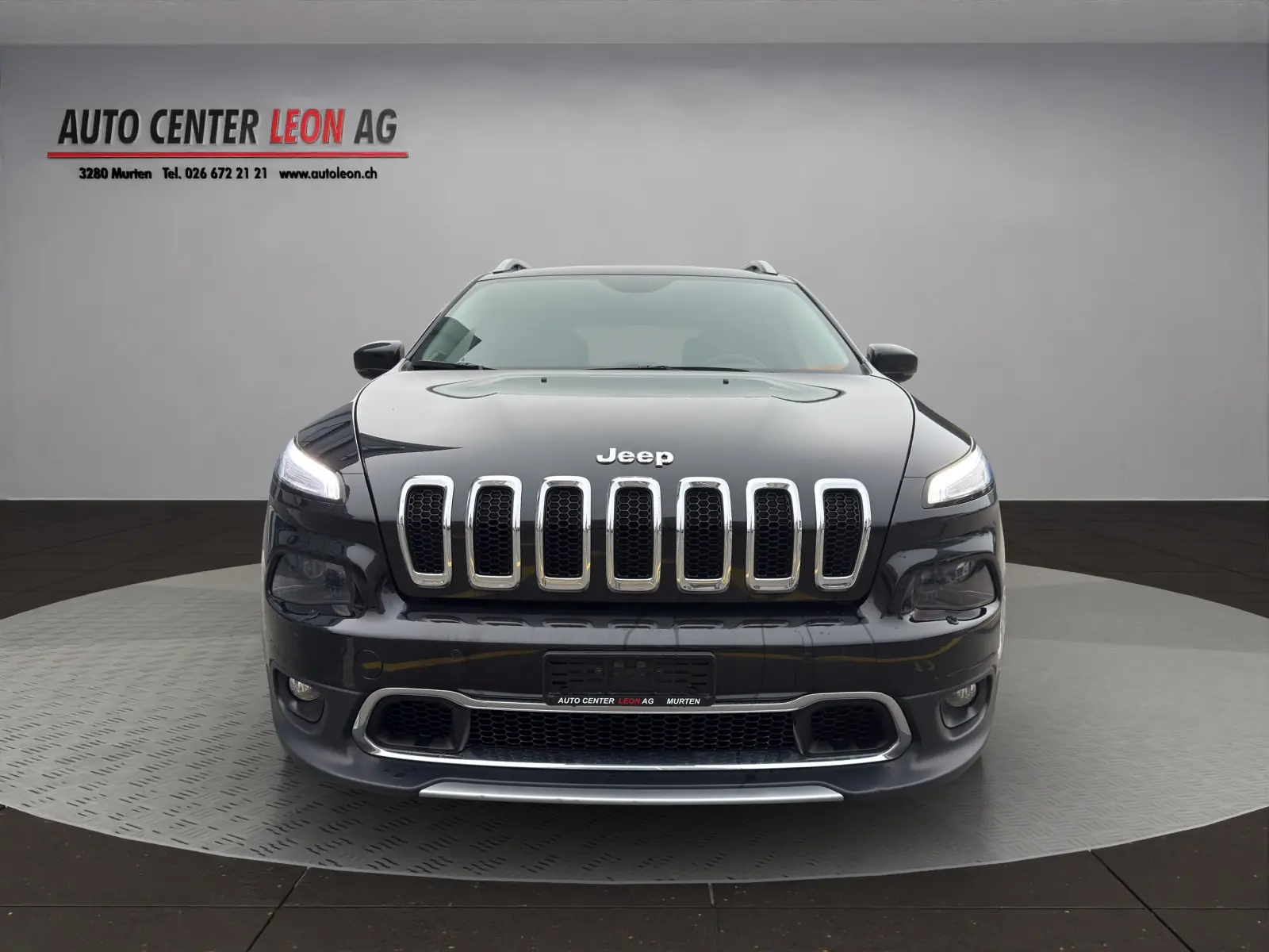 Jeep Cherokee 2.2 TD Limited AWD — SUV diesel robuste, toit panoramique, 89 400 km