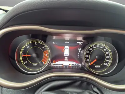 Jeep Cherokee 2.2 TD Limited AWD — SUV diesel robuste, toit panoramique, 89 400 km — Thumbnail 11