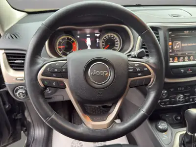 Jeep Cherokee 2.2 TD Limited AWD — SUV diesel robuste, toit panoramique, 89 400 km — Thumbnail 10