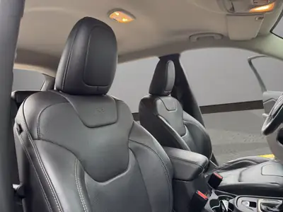 Jeep Cherokee 2.2 TD Limited AWD — SUV diesel robuste, toit panoramique, 89 400 km — Thumbnail 20