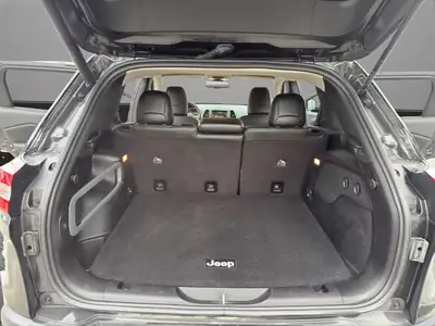 Jeep Cherokee 2.2 TD Limited AWD — SUV diesel robuste, toit panoramique, 89 400 km — Thumbnail 19