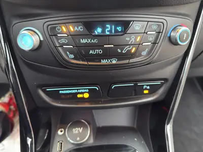 Ford B-Max 1.6 Ti-VCT Trend PowerShift — Monospace compact pratique, équipé et sans sinistre — Thumbnail 23