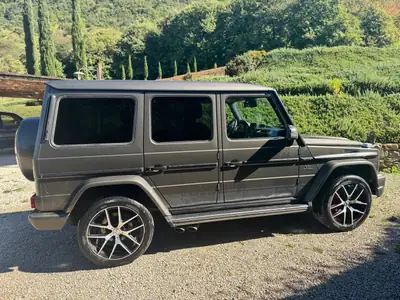 Mercedes-Benz G 63 AMG Exclusive Edition — Le SUV musclé aux 571 ch, historique sans sinistre — interni