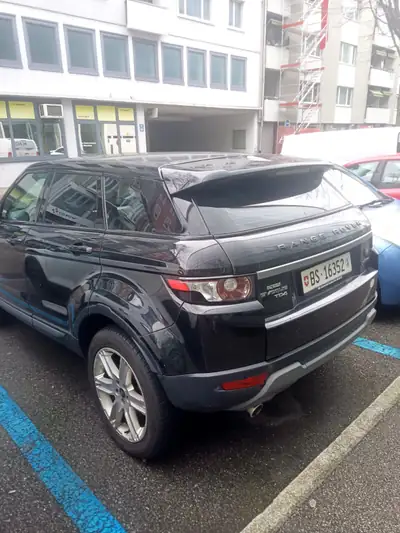 Land Rover Range Rover Evoque 2.2 TD4 Prestige — SUV compact premium, diesel efficace — interni