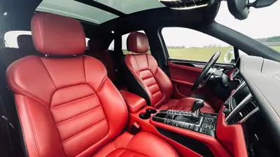 Porsche Macan Turbo PDK — 400 ch, design blanc élégant, état impeccable — Miniature 11