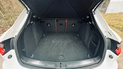Porsche Macan Turbo PDK — 400 ch, design blanc élégant, état impeccable — Miniature 14