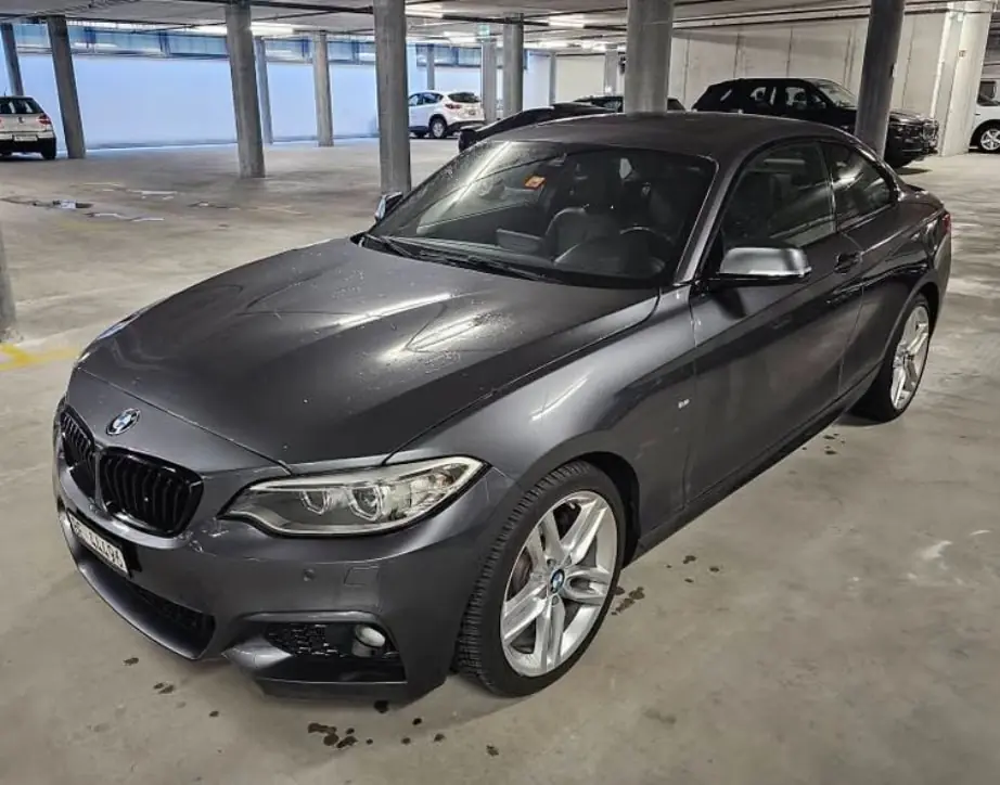 BMW 220d xDrive M Sport — Coupé diesel performant, 99 000 km, finition M Sport — Außenansicht