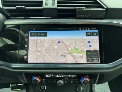 Audi Q3 40 TDI S line quattro — SUV premium diesel, entretien suivi, sans sinistre — Thumbnail 8
