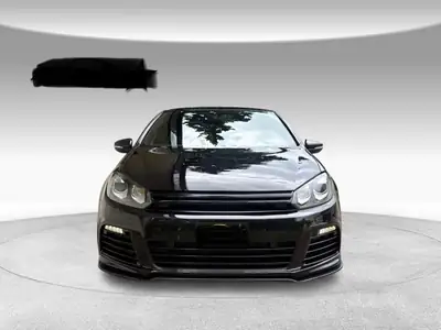 VW Golf 6 R — 300 ch performante, tout-terrain, révision à jour — fianco