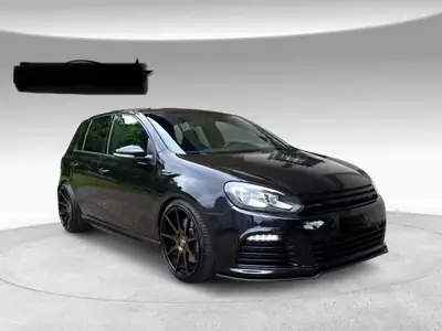 VW Golf 6 R — 300 ch performante, tout-terrain, révision à jour — vista posteriore