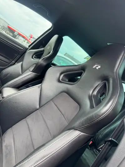 VW Golf 6 R — 300 ch performante, tout-terrain, révision à jour — Miniatura 7