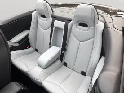Peugeot 308 CC 1.6 Turbo R.Garros — Cabriolet élégant, motorisation sportive 200 ch — Innenraum