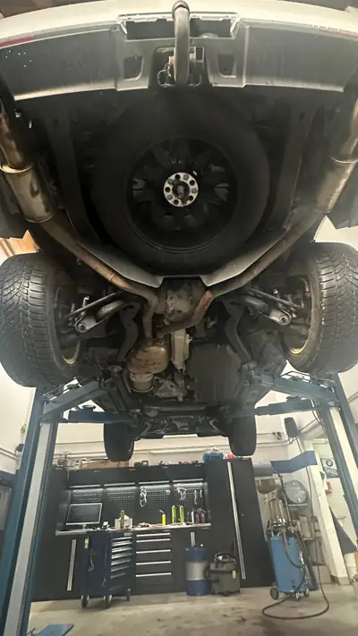Range Rover Sport 3.0 TDV6 HSE — SUV premium diesel, entretien à jour et sans sinistre — Thumbnail 17