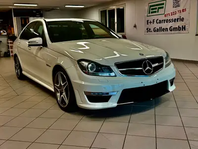 Mercedes-Benz C 63 AMG Avantgarde — Performance 457 ch, Speedshift MCT, faible kilométrage — Seitenansicht
