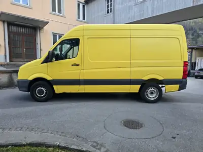 VW Crafter 35 2.0 BiTDI CR — Utilitaire robuste, moteur puissant, kilométrage modéré — intérieur