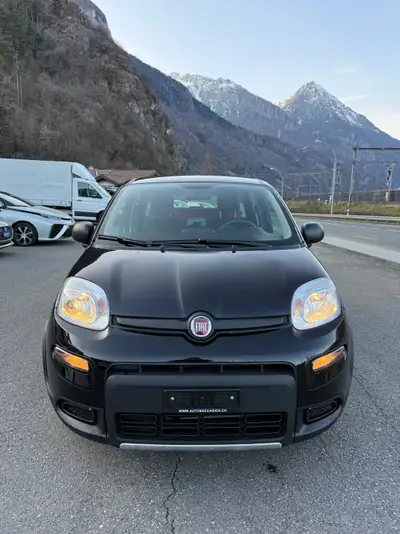 Fiat Panda 1.0 MHEV Cult — Micro-hybride économe avec four à pizza intégré — tableau de bord