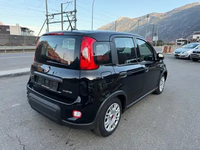 Fiat Panda 1.0 MHEV Cult — Micro-hybride économe avec four à pizza intégré — Miniature 8