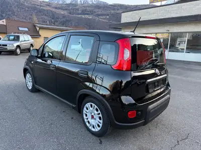 Fiat Panda 1.0 MHEV Cult — Micro-hybride économe avec four à pizza intégré — Miniature 10
