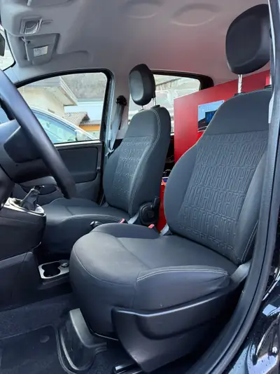 Fiat Panda 1.0 MHEV Cult — Micro-hybride économe avec four à pizza intégré — Miniature 16