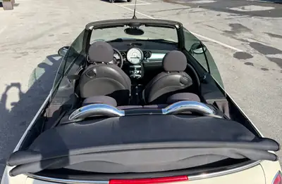 MINI Cooper S Cabrio — Roadster british compact, 175 ch et cabriolet authentique — cruscotto