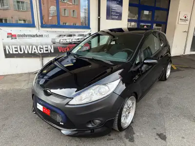 Ford Fiesta 1.6 Titanium — Citadine fiable et économique, sans accident — côté