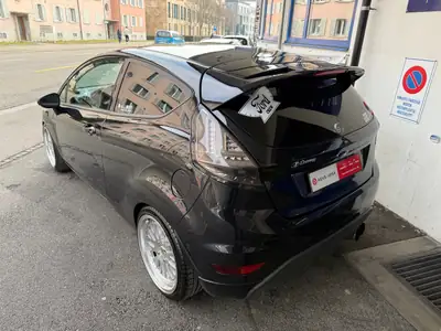 Ford Fiesta 1.6 Titanium — Citadine fiable et économique, sans accident — tableau de bord