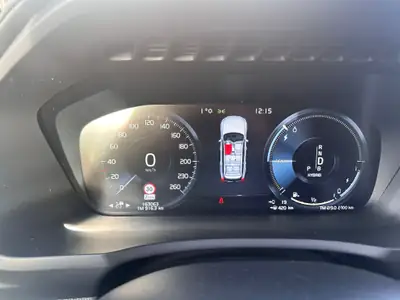 Volvo XC90 T8 AWD R-Design — SUV hybride rechargeable 7 places, 165'000 km — detail