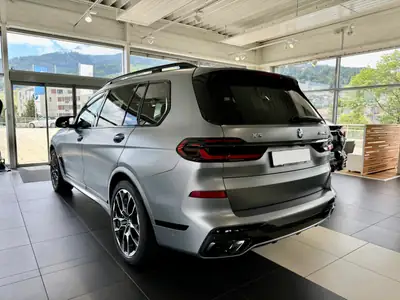 BMW X7 M60i xDrive 48V — SUV 7 places haute performance, 31'683 km seulement — Detail