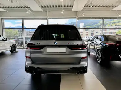 BMW X7 M60i xDrive 48V — SUV 7 places haute performance, 31'683 km seulement — Miniatur 11