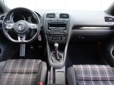 VW Golf 2.0 TSI GTI Team — Sportive dynamique, entretien suivi, sans accident — Thumbnail 11