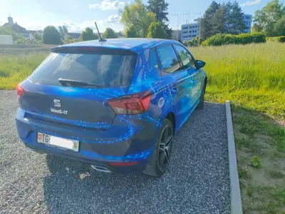 SEAT Ibiza 1.0 TGI CNG — Bi-carburant écologique, 51 500 km, design noir intégral — Seitenansicht