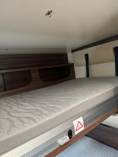 Benimar Transit Sport 340 — Camping-car compact diesel, faible kilométrage — Thumbnail 13