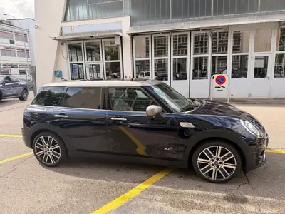 MINI Clubman Cooper S ALL4 — Compacte polyvalente 6 portes, 192 ch et transmission automatique — Heckansicht