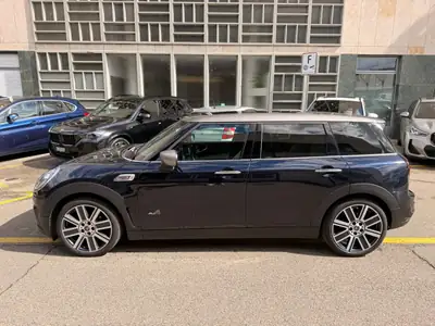 MINI Clubman Cooper S ALL4 — Compacte polyvalente 6 portes, 192 ch et transmission automatique — Innenraum