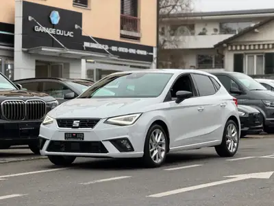 SEAT Ibiza 1.5 EcoTSI — Citadine dynamique, garantie 24 mois, 2 jeux de pneus inclus — vue extérieure