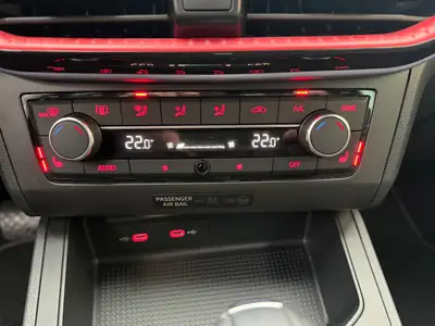 SEAT Ibiza 1.5 EcoTSI — Citadine dynamique, garantie 24 mois, 2 jeux de pneus inclus — Miniature 20