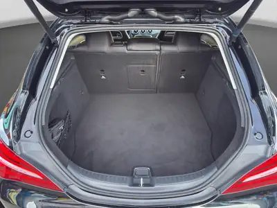 Mercedes-Benz CLA 250 4Matic — Berline sportive, très peu kilométrée, entretien complet — Miniature 14