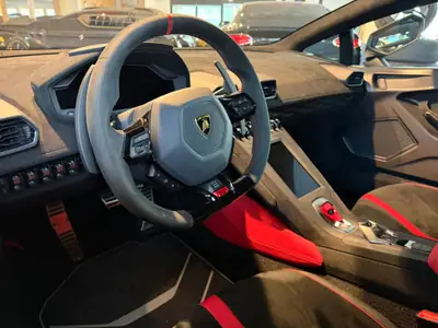 Lamborghini Huracán Coupé 5.2 STO — 639 ch de performance pure, très faible kilométrage — detail