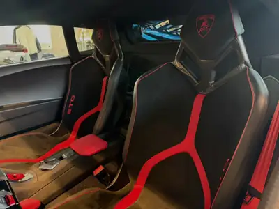 Lamborghini Huracán Coupé 5.2 STO — 639 ch de performance pure, très faible kilométrage — Thumbnail 7