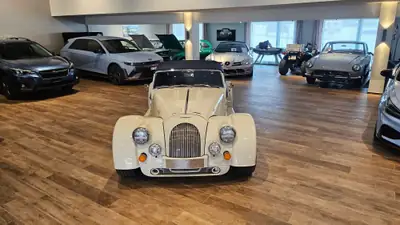 Morgan Plus Six 3.0 Automatik — Roadster sportif anglais, 340 ch et design rétrofuturiste — interior