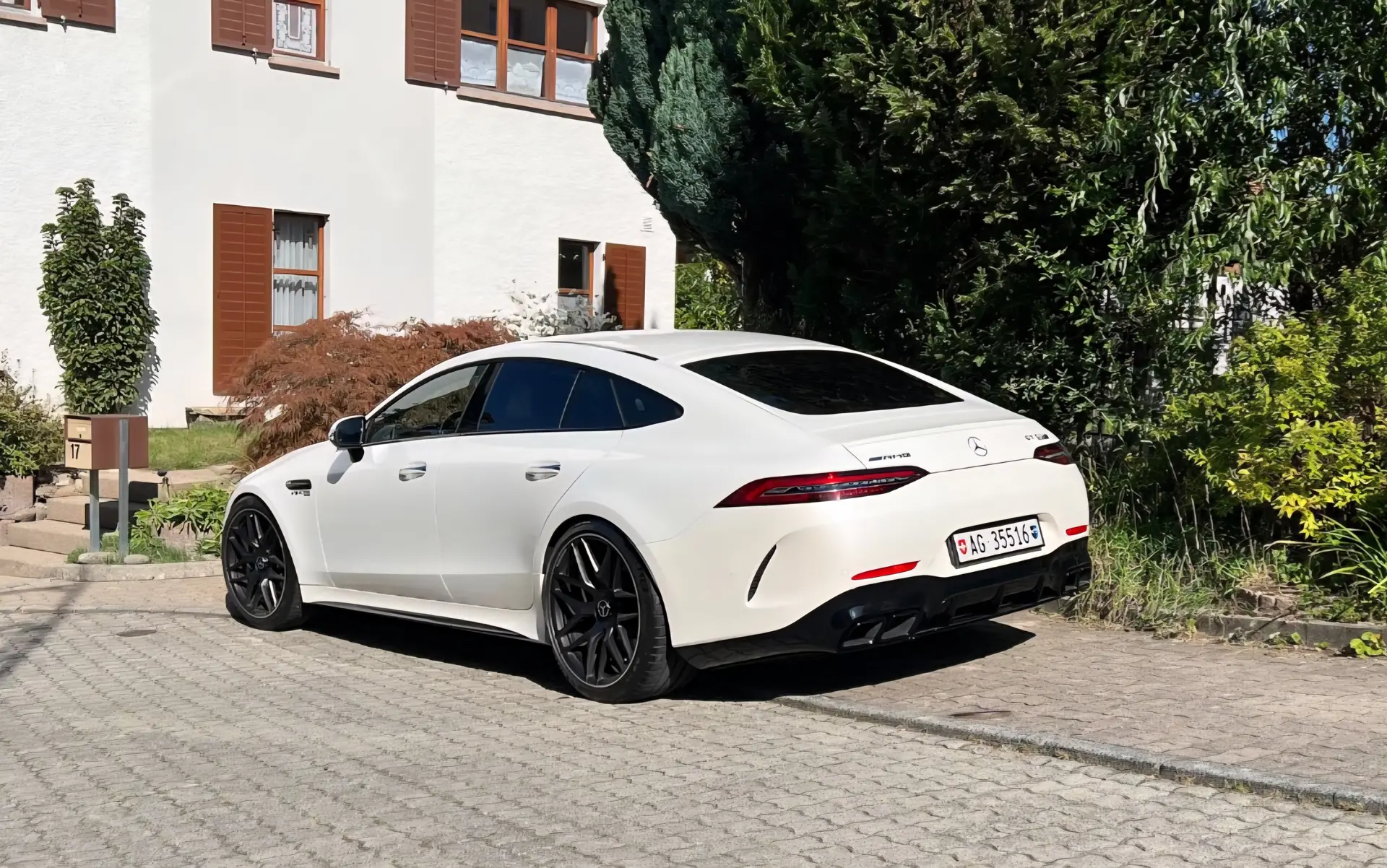Mercedes-AMG GT 63 S 4Matic+ — Berline musclée 639 ch, entretien complet