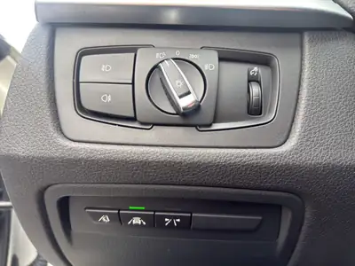 BMW 320d xDrive Touring — Break diesel performant, 4x4 intégral, entretien à jour — Thumbnail 10
