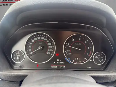BMW 320d xDrive Touring — Break diesel performant, 4x4 intégral, entretien à jour — Thumbnail 18