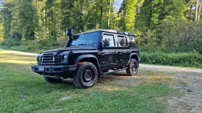INEOS Grenadier 3.0D Trialmaster Edition — Le SUV 4x4 robuste aux vraies capacités tout-terrain — vista esterna