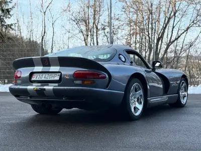 Dodge Viper GTS 2002 — Légende V10, 14'500 km, première main — interni