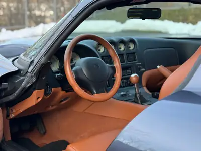 Dodge Viper GTS 2002 — Légende V10, 14'500 km, première main — Miniatura 10