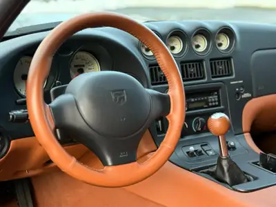 Dodge Viper GTS 2002 — Légende V10, 14'500 km, première main — Miniatura 13