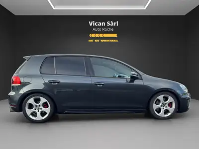 VW Golf 2.0 TSI GTI DSG — Performance 211 ch, bloc moteur neuf — dashboard