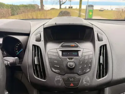 Ford Transit Connect Van — Utilitaire compact économique et fiable, idéal pour artisan — Thumbnail 21